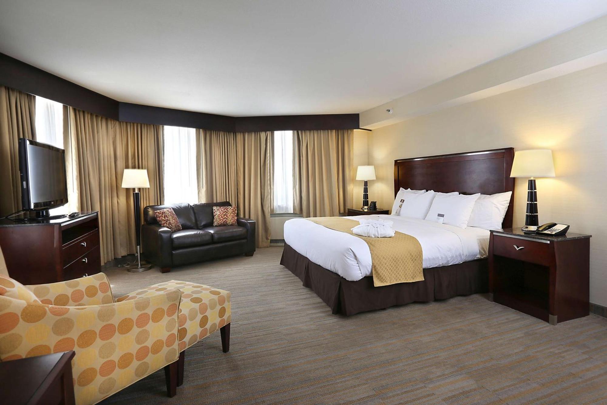 Doubletree By Hilton Hotel Denver - Торнтон Экстерьер фото